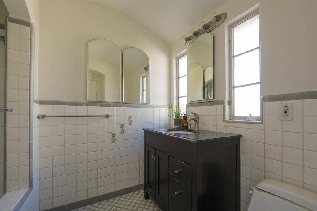 3365 State, San Diego, CA 92103 3365 State, San Diego, CA 92103