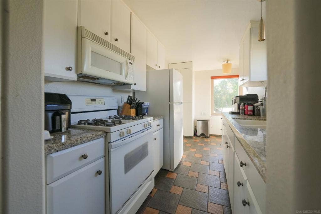 3365 State, San Diego, CA 92103 3365 State, San Diego, CA 92103
