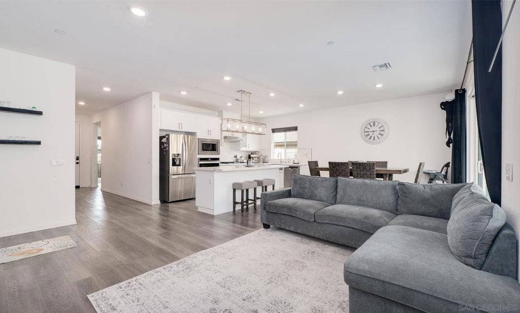 28192 Chambers Ave, Menifee, CA 92585 28192 Chambers Ave, Menifee, CA 92585