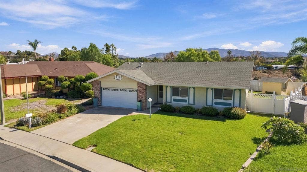 931 Eton Ct, Chula Vista, CA 91913 931 Eton Ct, Chula Vista, CA 91913