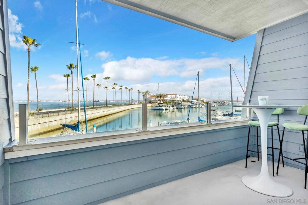 32 Montego Court, Coronado, CA 92118 32 Montego Court, Coronado, CA 92118