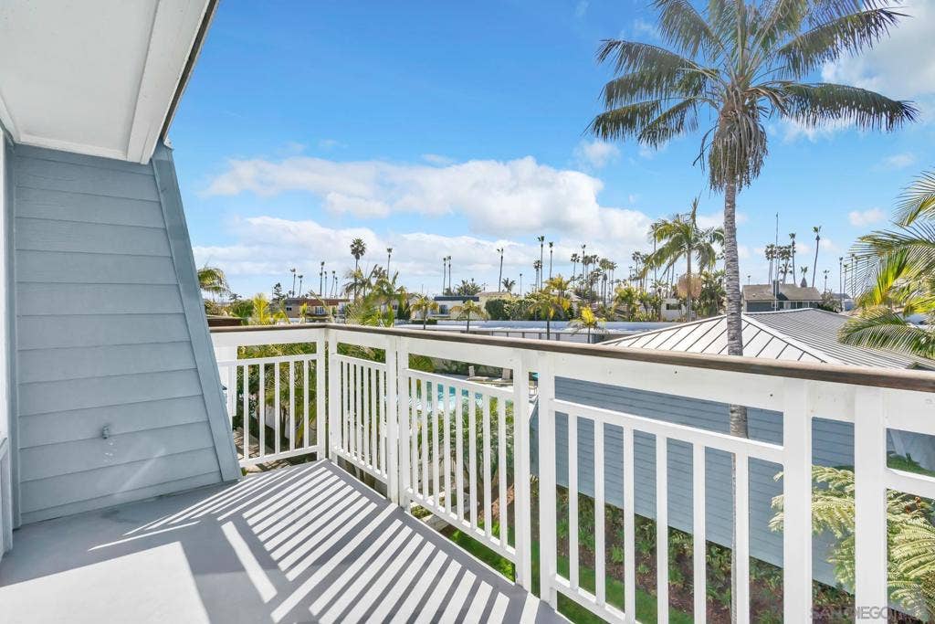 32 Montego Court, Coronado, CA 92118 32 Montego Court, Coronado, CA 92118