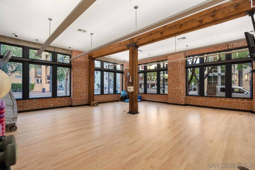 500 W Harbor Dr., #624, San Diego, CA 92101 500 W Harbor Dr., #624, San Diego, CA 92101