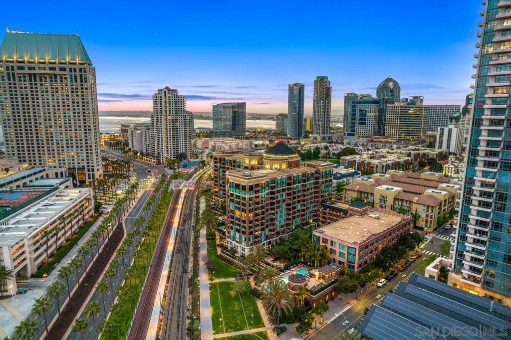 500 W Harbor Dr., #624, San Diego, CA 92101 500 W Harbor Dr., #624, San Diego, CA 92101