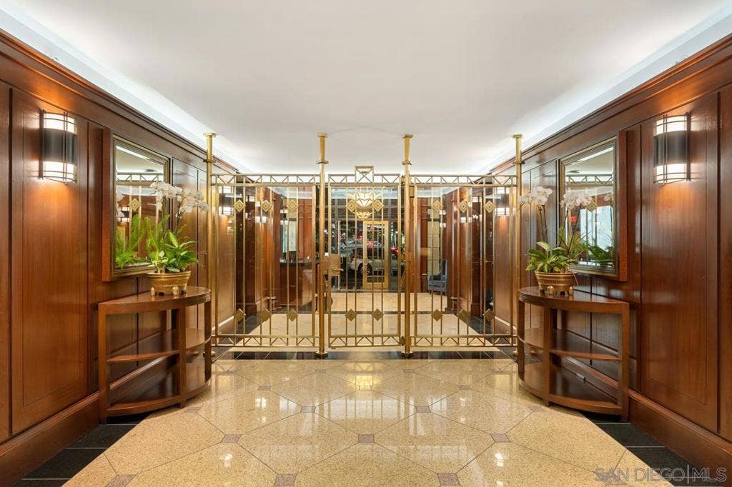 500 W Harbor Dr., #624, San Diego, CA 92101 500 W Harbor Dr., #624, San Diego, CA 92101