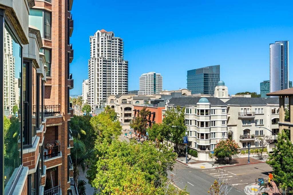 500 W Harbor Dr., #624, San Diego, CA 92101 500 W Harbor Dr., #624, San Diego, CA 92101