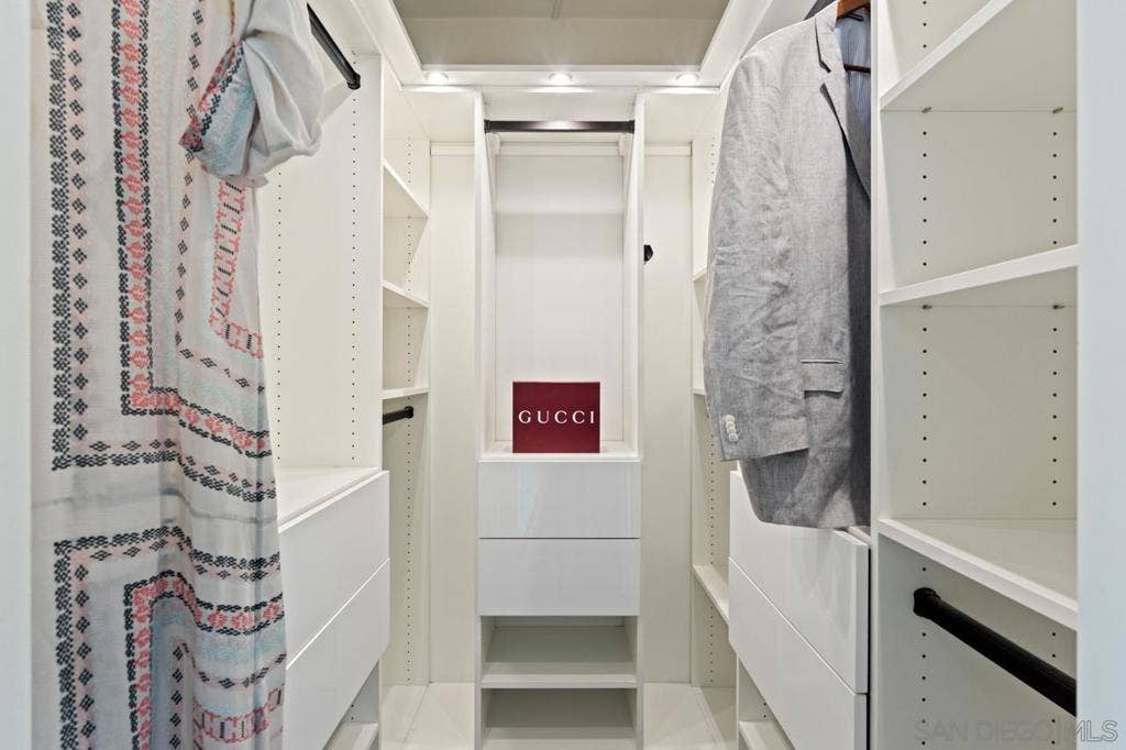 500 W Harbor Dr., #624, San Diego, CA 92101 Walk-in Closet
