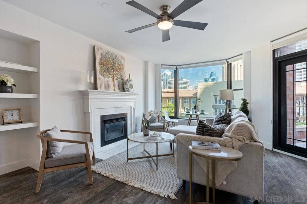 500 W Harbor Dr., #624, San Diego, CA 92101 Living Room