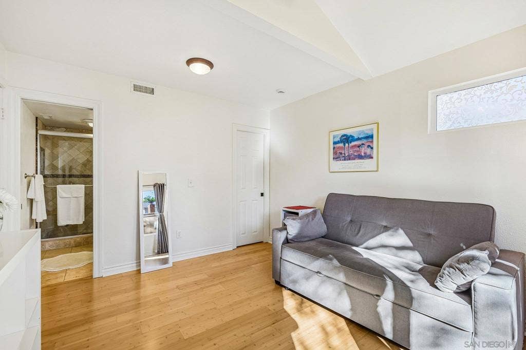 10664 Escobar, San Diego, CA 92124