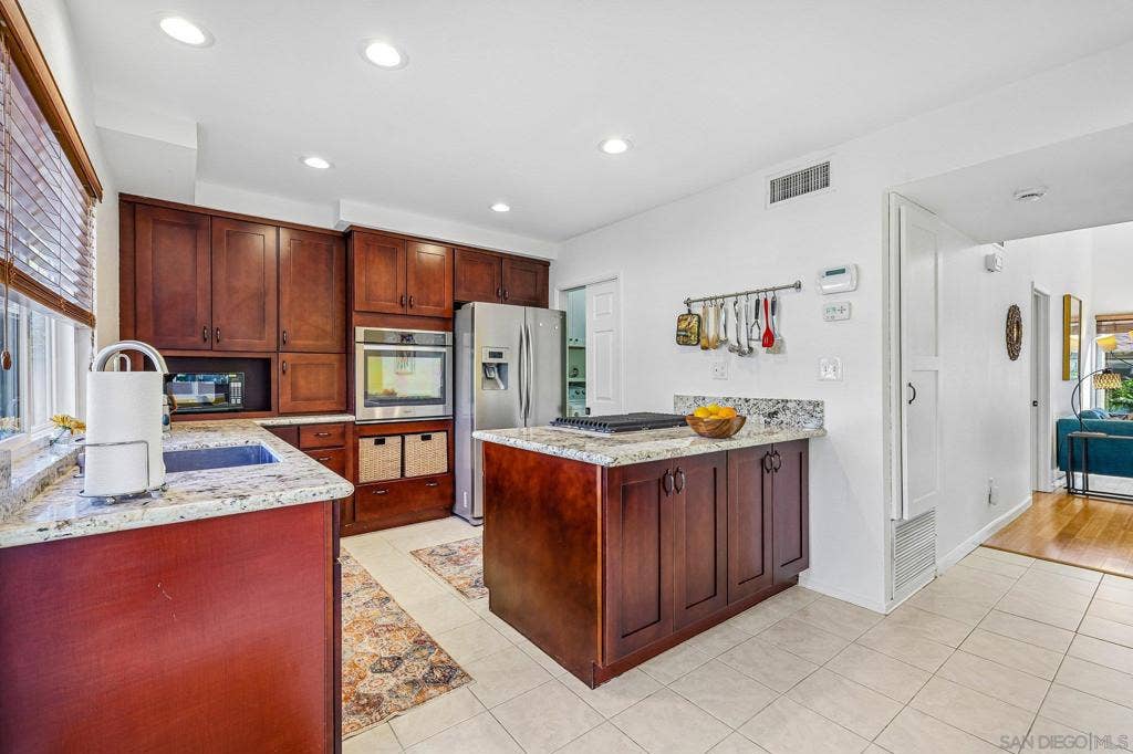 10664 Escobar, San Diego, CA 92124