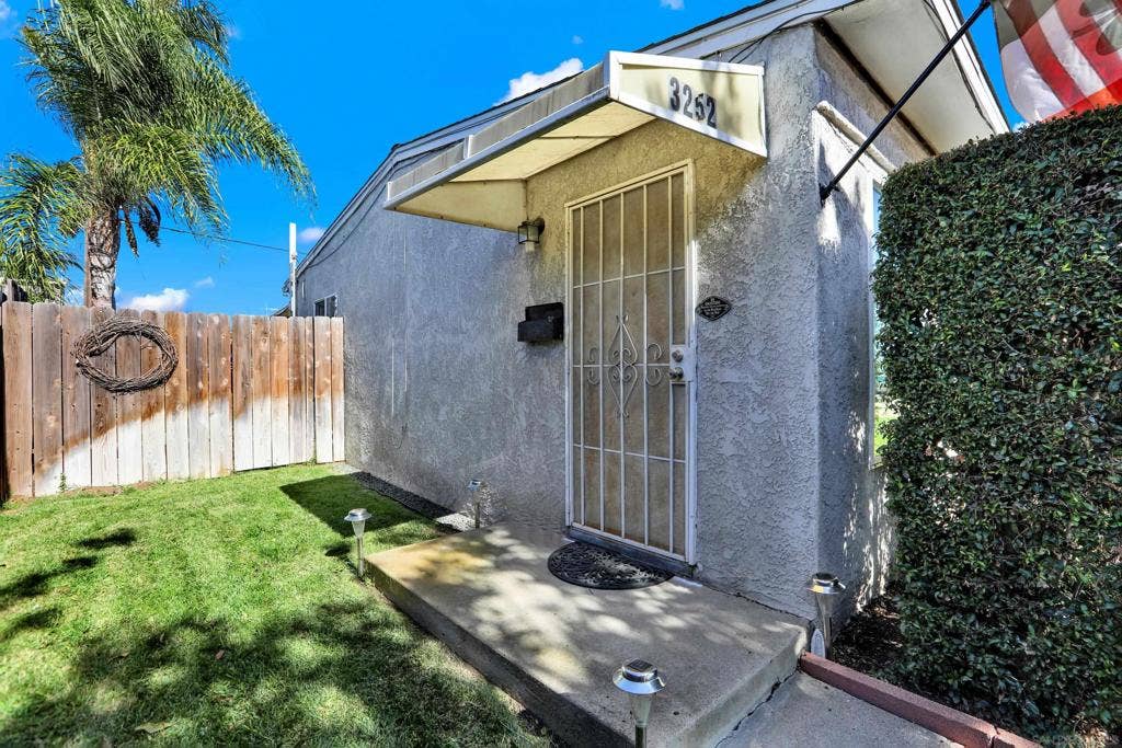 3252 Clairemont Mesa Blvd, San Diego, CA 92117 3252 Clairemont Mesa Blvd, San Diego, CA 92117