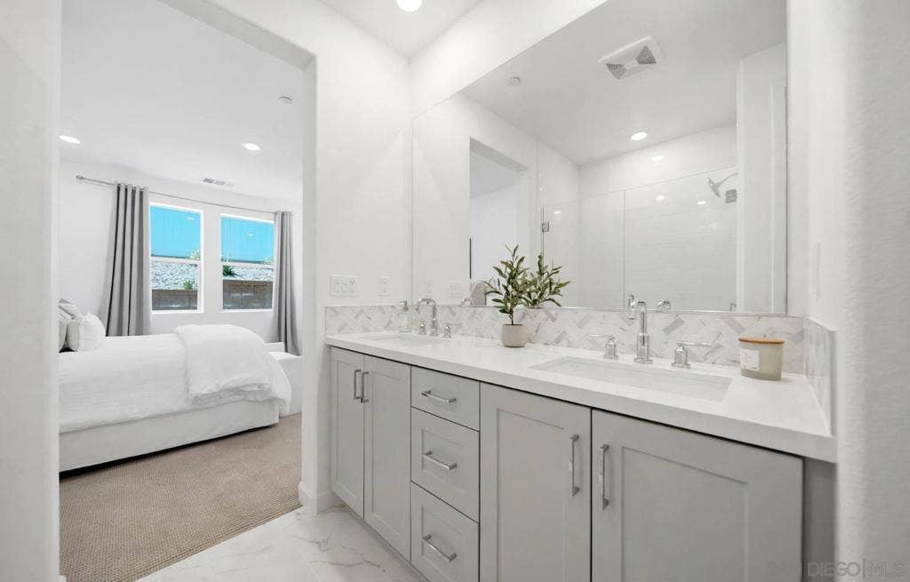 15159 Leia Way, San Diego, CA 92129 15159 Leia Way, San Diego, CA 92129
