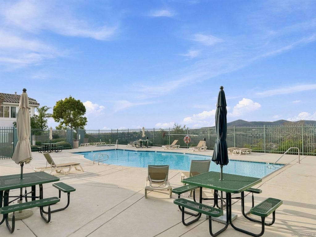 10970 Ivy Hill, #2, San Diego, CA 92131 10970 Ivy Hill, #2, San Diego, CA 92131