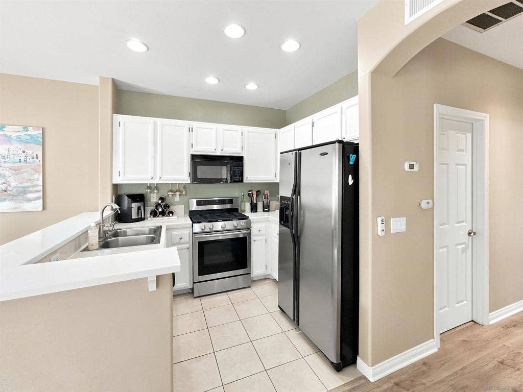 10970 Ivy Hill, #2, San Diego, CA 92131 10970 Ivy Hill, #2, San Diego, CA 92131