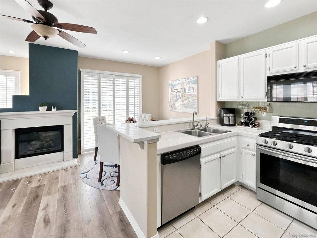 10970 Ivy Hill, #2, San Diego, CA 92131 10970 Ivy Hill, #2, San Diego, CA 92131