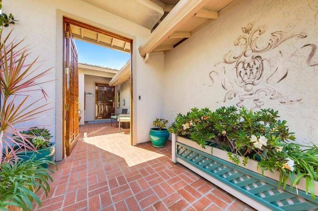 219 Calle De Sereno, Encinitas, CA 92024 219 Calle De Sereno, Encinitas, CA 92024