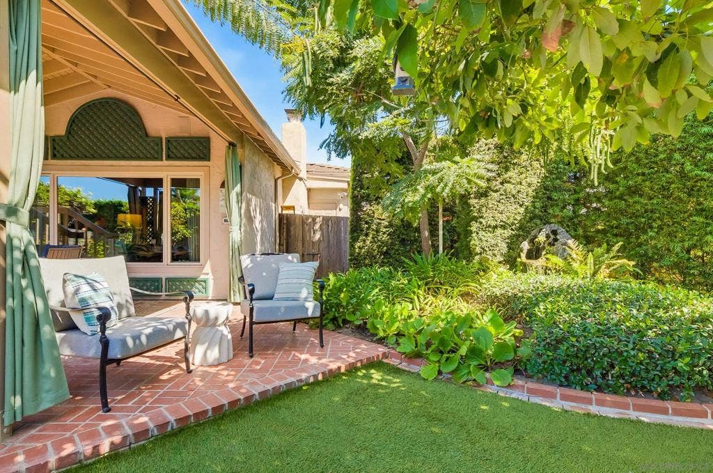 219 Calle De Sereno, Encinitas, CA 92024 219 Calle De Sereno, Encinitas, CA 92024