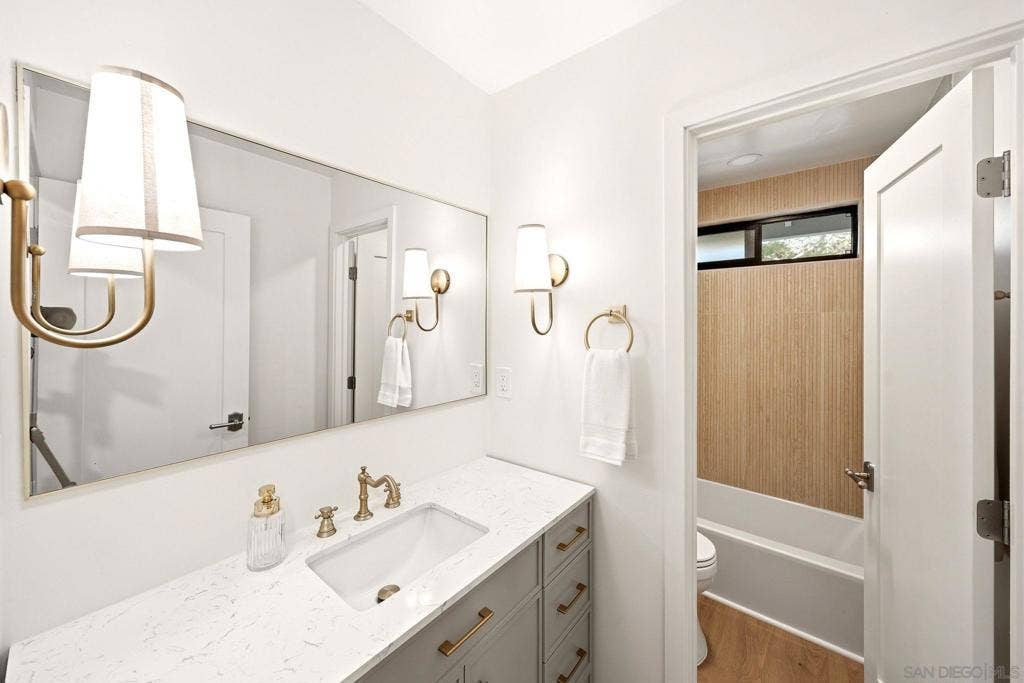 13293 Thunderhead, San Diego, CA 92129 13293 Thunderhead, San Diego, CA 92129