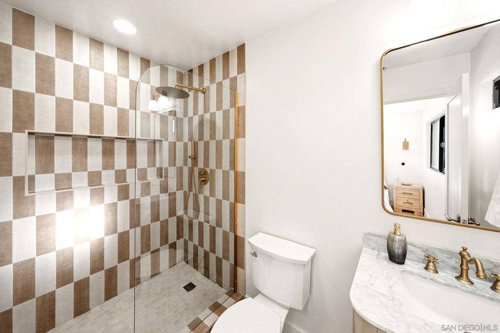 13293 Thunderhead, San Diego, CA 92129 13293 Thunderhead, San Diego, CA 92129