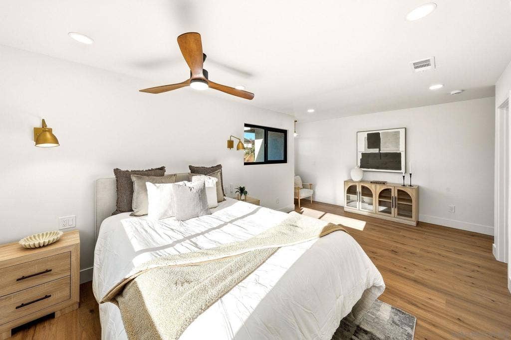 13293 Thunderhead, San Diego, CA 92129 13293 Thunderhead, San Diego, CA 92129