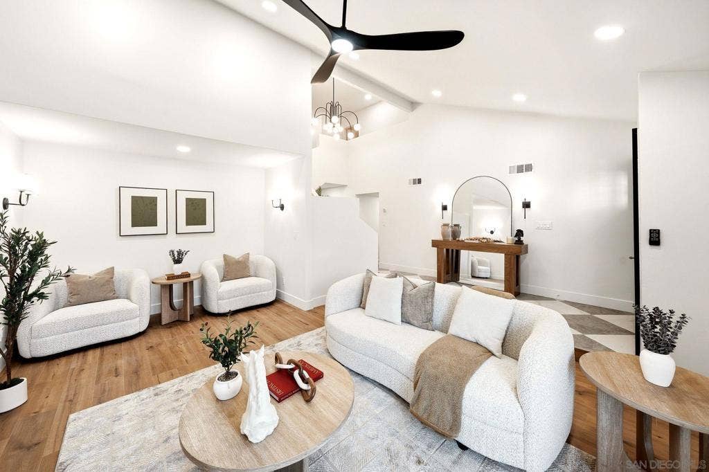 13293 Thunderhead, San Diego, CA 92129 13293 Thunderhead, San Diego, CA 92129