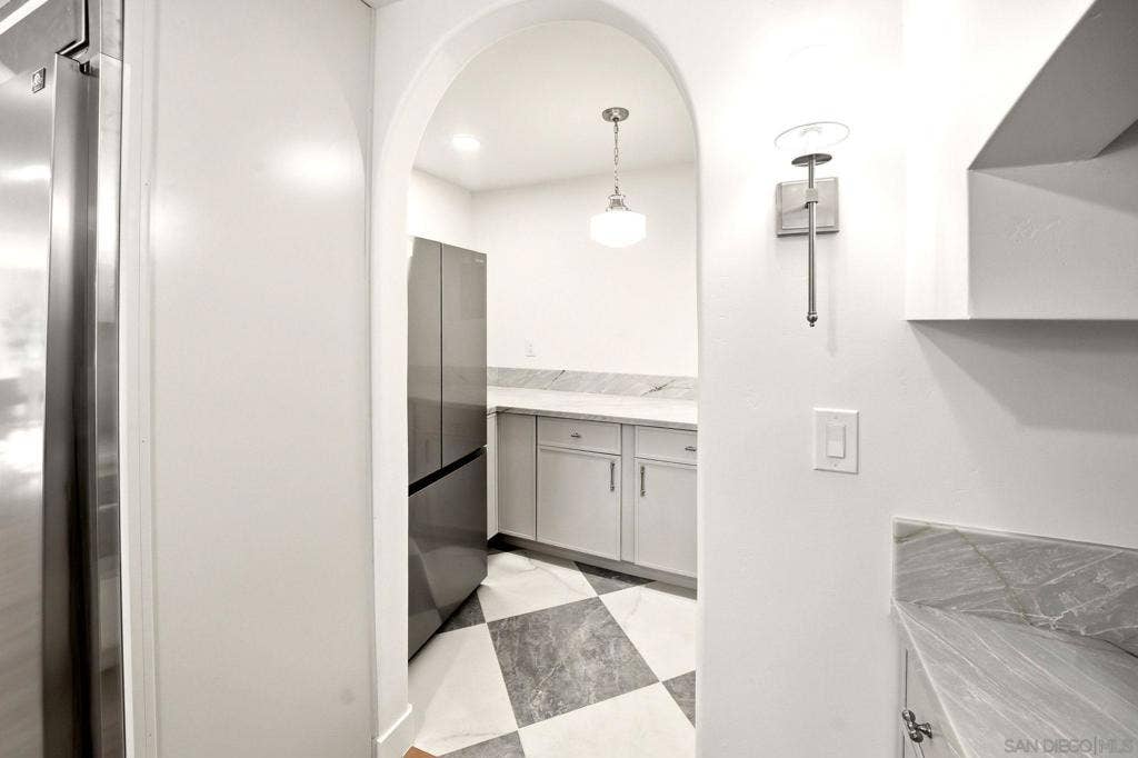 13293 Thunderhead, San Diego, CA 92129 13293 Thunderhead, San Diego, CA 92129