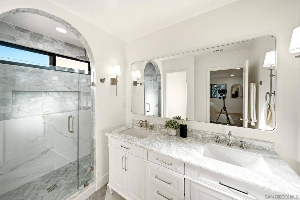 13293 Thunderhead, San Diego, CA 92129 13293 Thunderhead, San Diego, CA 92129