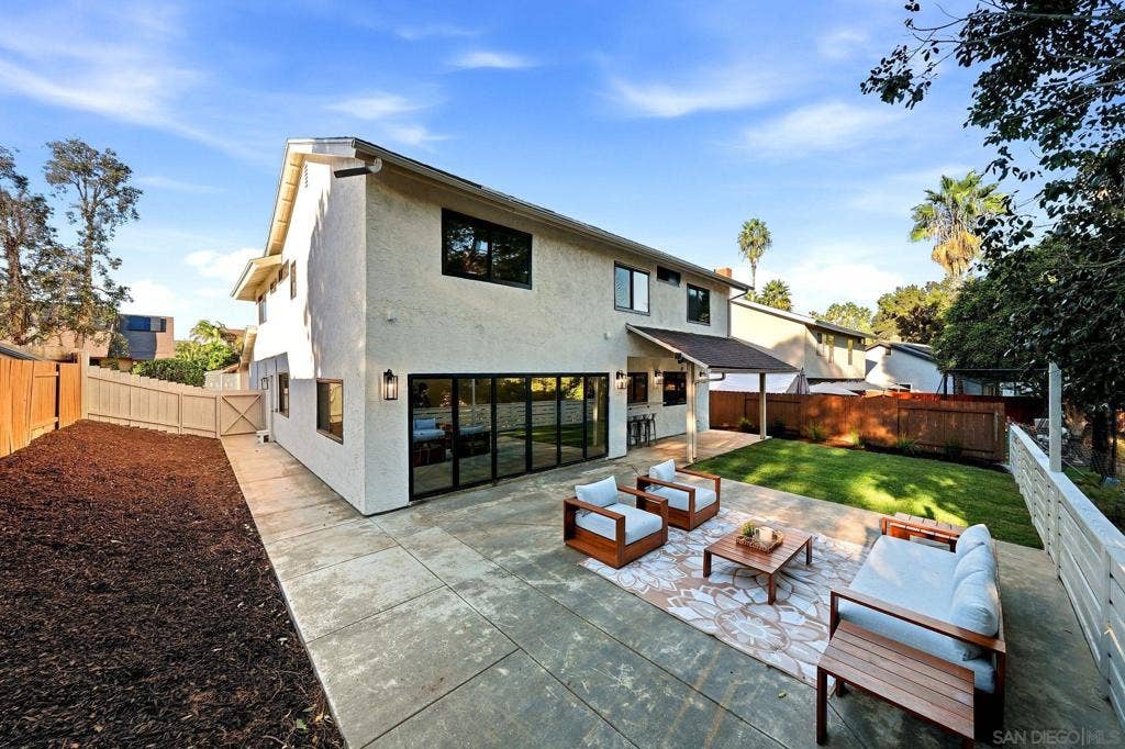 13293 Thunderhead, San Diego, CA 92129 13293 Thunderhead, San Diego, CA 92129