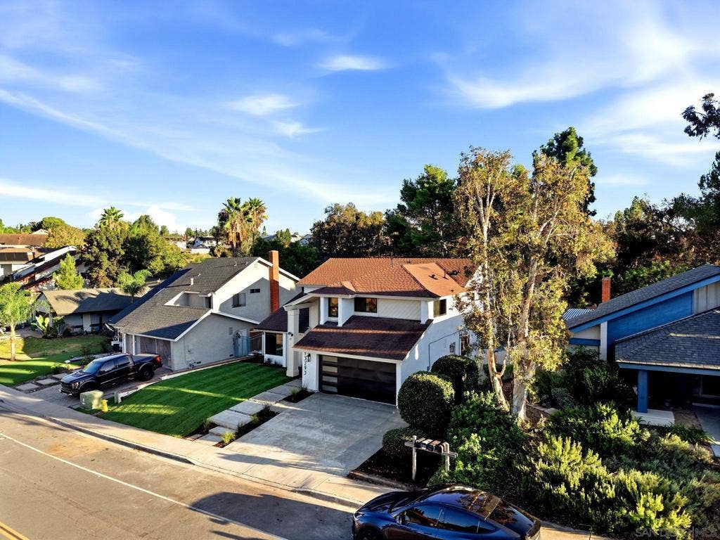 13293 Thunderhead, San Diego, CA 92129 13293 Thunderhead, San Diego, CA 92129
