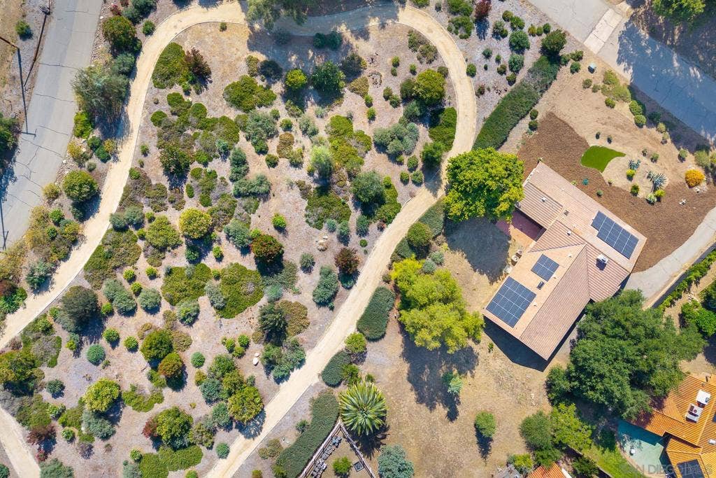 31973 Runway Drive, Valley Center, CA 92082