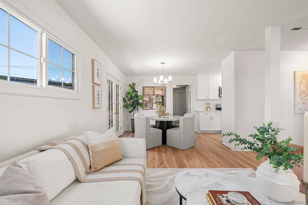 5090 Mount Harris Drive, San Diego, CA 92117 5090 Mount Harris Drive, San Diego, CA 92117