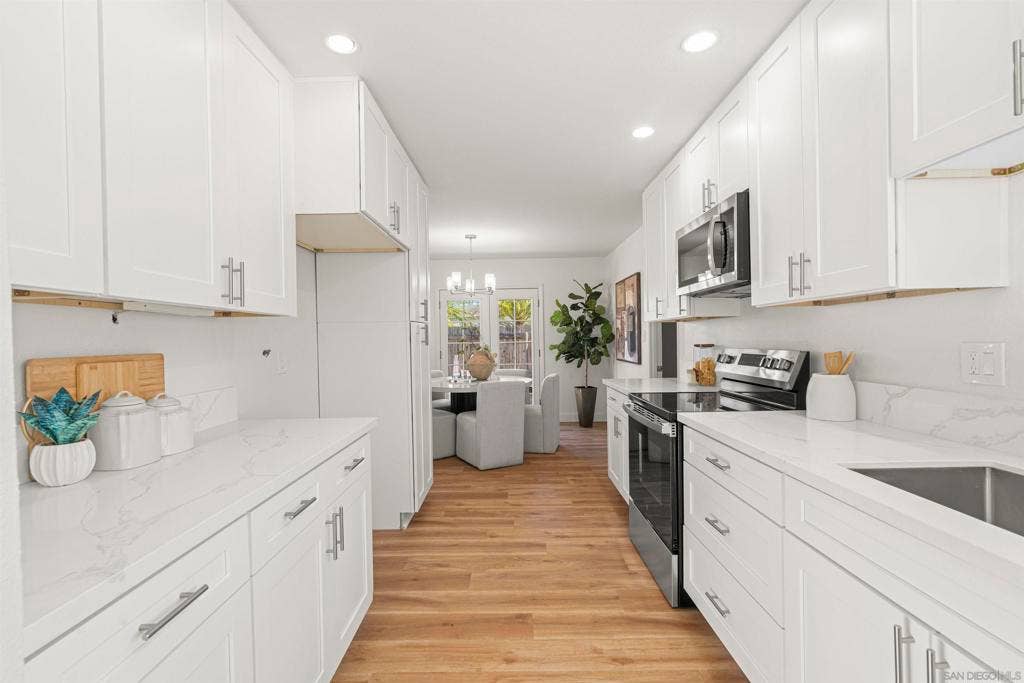 5090 Mount Harris Drive, San Diego, CA 92117 5090 Mount Harris Drive, San Diego, CA 92117