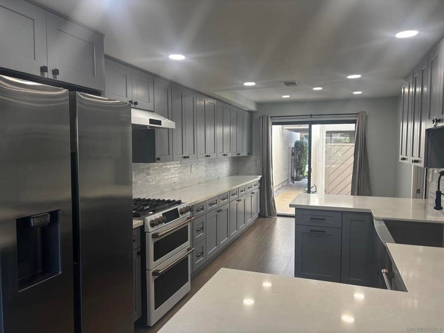 Property photo for 16057 Via De Las Palmas, Rancho Santa Fe, CA