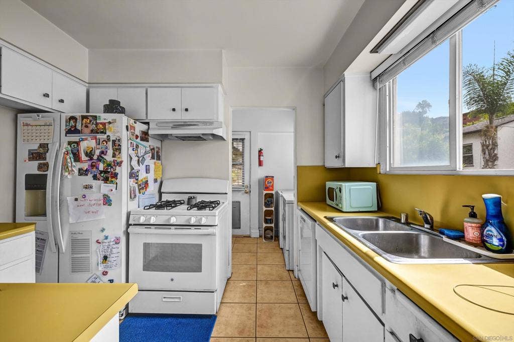 3319 Columbia St, San Diego, CA 92103 3319 Columbia St, San Diego, CA 92103