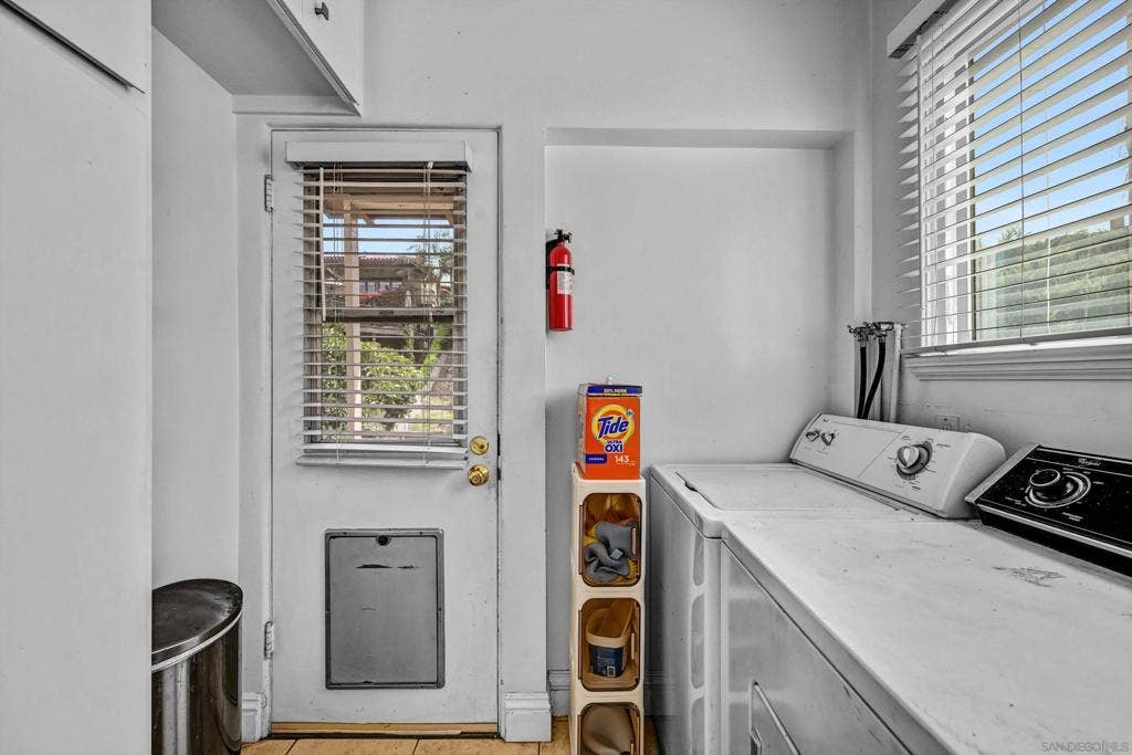 3319 Columbia St, San Diego, CA 92103 3319 Columbia St, San Diego, CA 92103