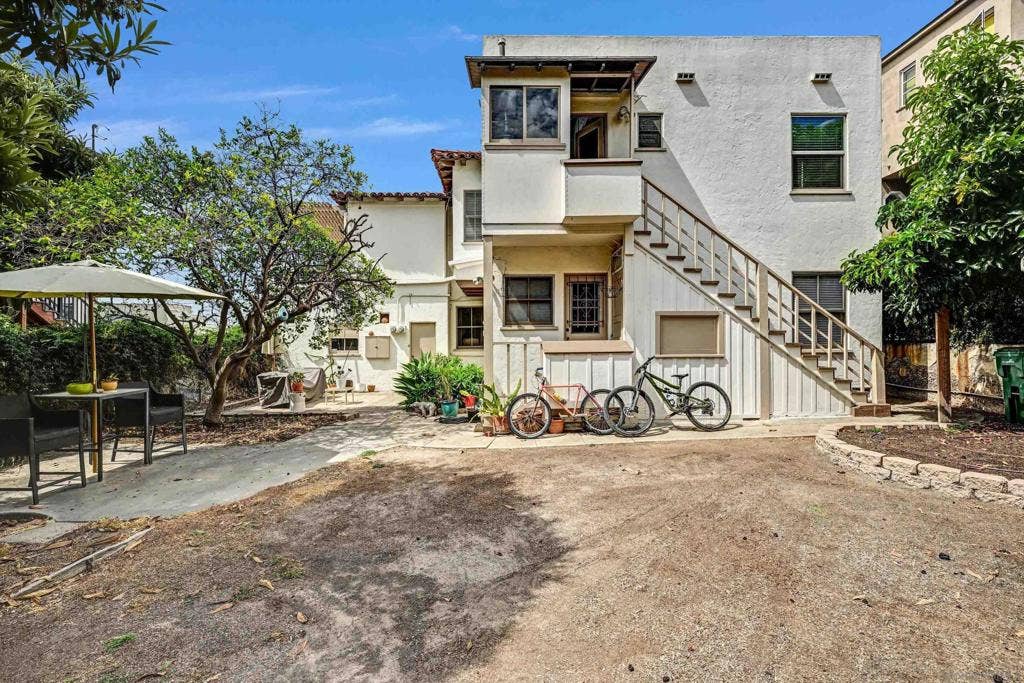 3319 Columbia St, San Diego, CA 92103 3319 Columbia St, San Diego, CA 92103