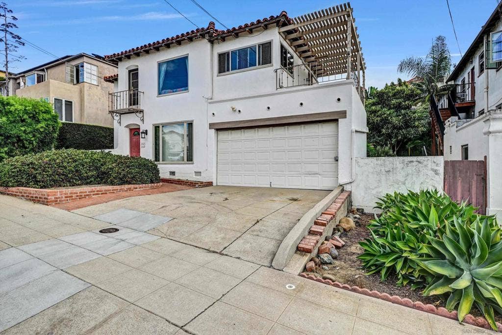 3319 Columbia St, San Diego, CA 92103 3319 Columbia St, San Diego, CA 92103