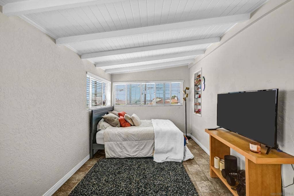 3319 Columbia St, San Diego, CA 92103 3319 Columbia St, San Diego, CA 92103