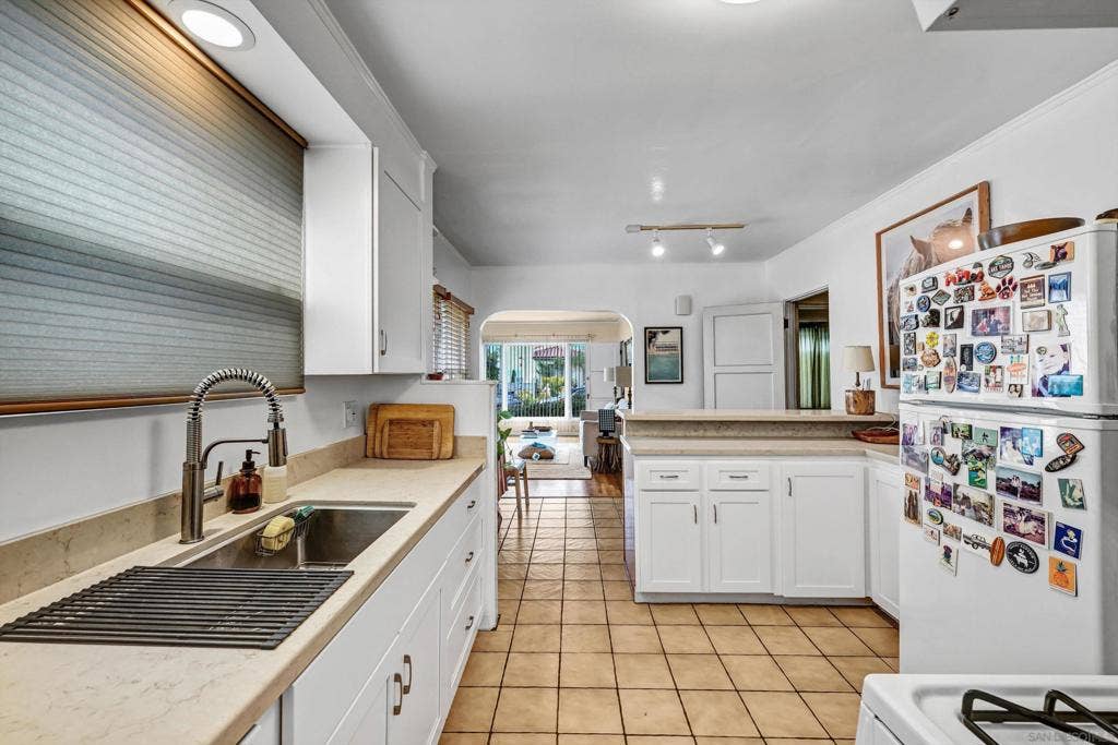3319 Columbia St, San Diego, CA 92103 3319 Columbia St, San Diego, CA 92103