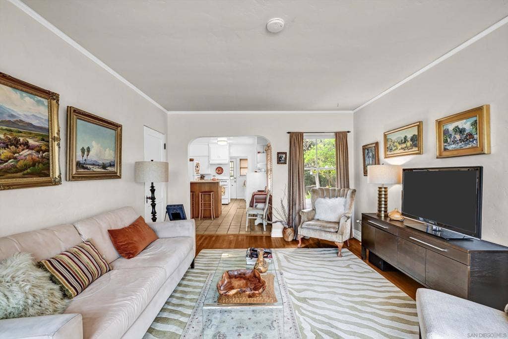 3319 Columbia St, San Diego, CA 92103 3319 Columbia St, San Diego, CA 92103