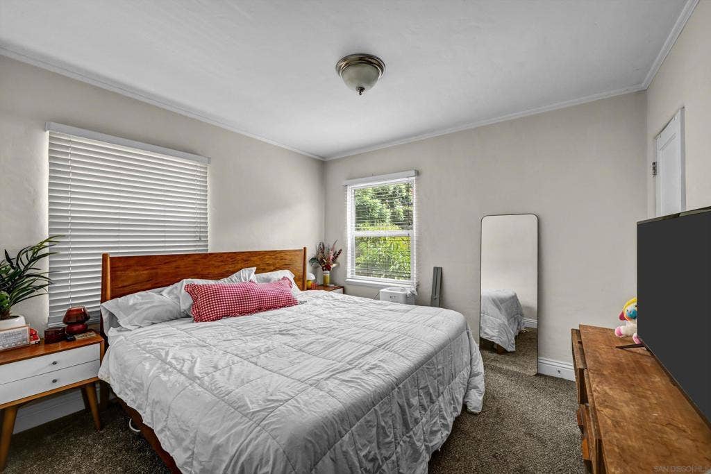 3319 Columbia St, San Diego, CA 92103 3319 Columbia St, San Diego, CA 92103