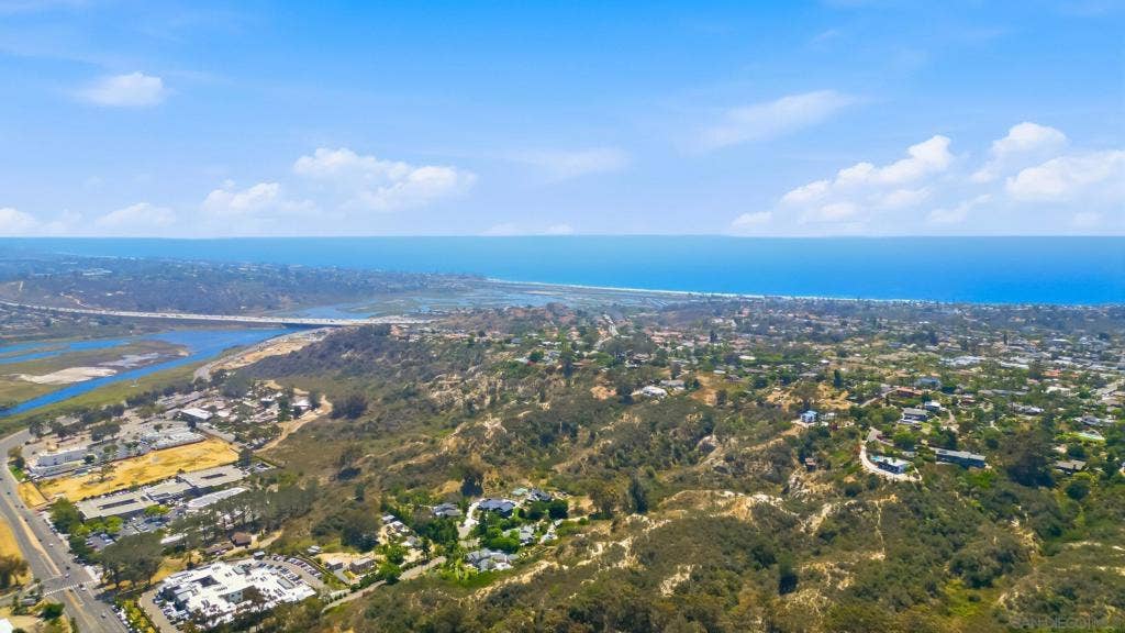 1740 S El Camino Real, #J201, Encinitas, CA 92024 1740 S El Camino Real, #J201, Encinitas, CA 92024