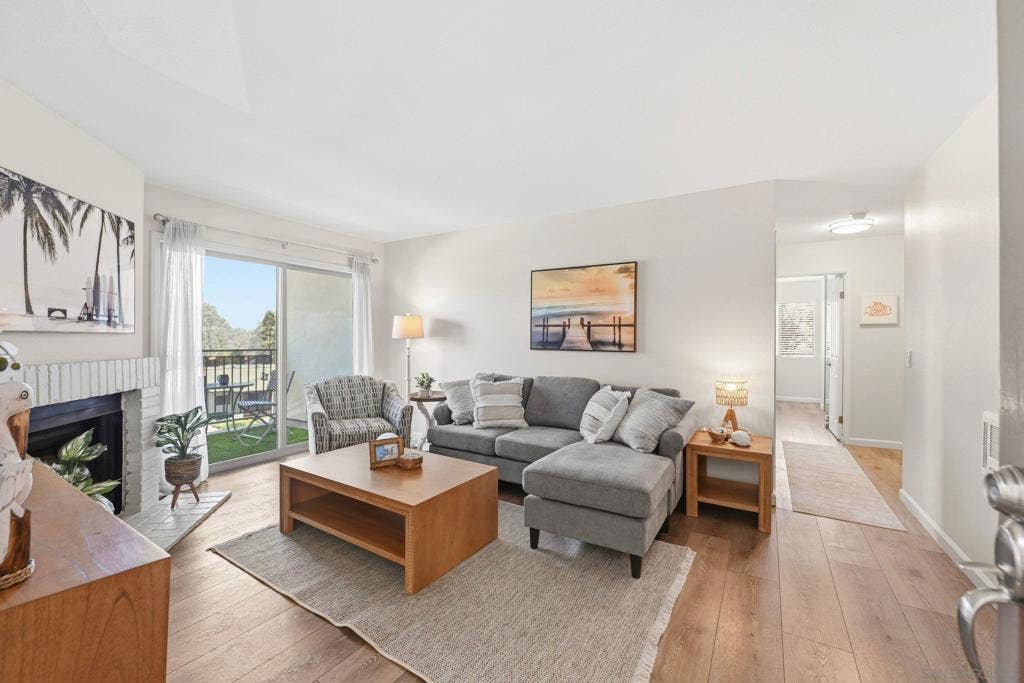 1740 S El Camino Real, #J201, Encinitas, CA 92024 1740 S El Camino Real, #J201, Encinitas, CA 92024