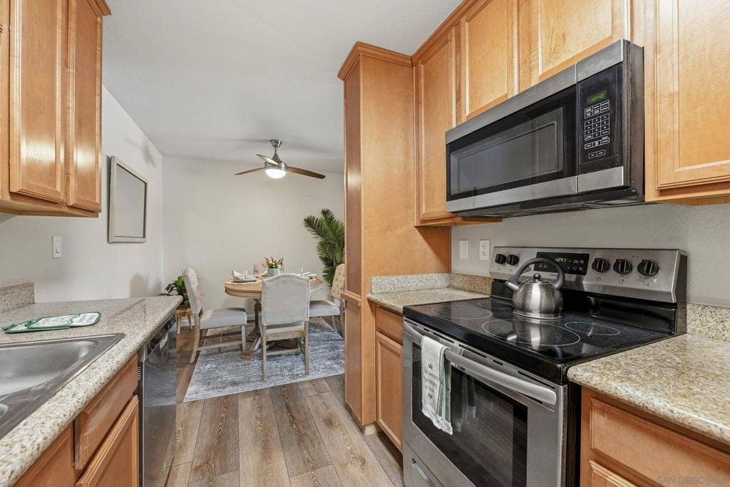 1740 S El Camino Real, #J201, Encinitas, CA 92024 1740 S El Camino Real, #J201, Encinitas, CA 92024