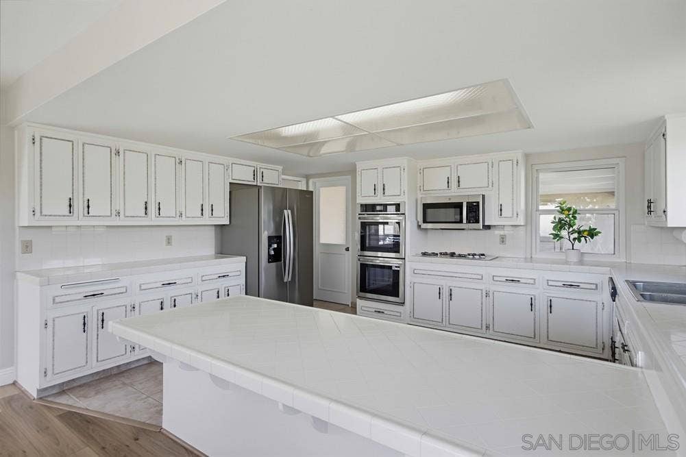 17253 Saint Andrews Drive, Poway, CA 92064 17253 Saint Andrews Drive, Poway, CA 92064