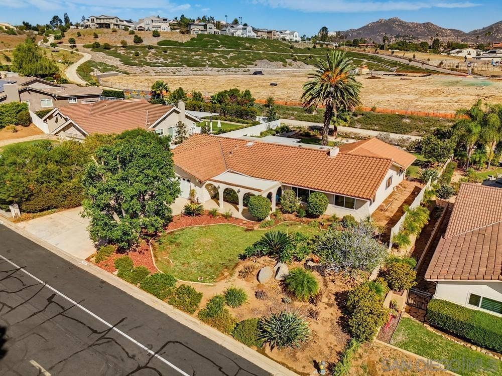17253 Saint Andrews Drive, Poway, CA 92064 17253 Saint Andrews Drive, Poway, CA 92064