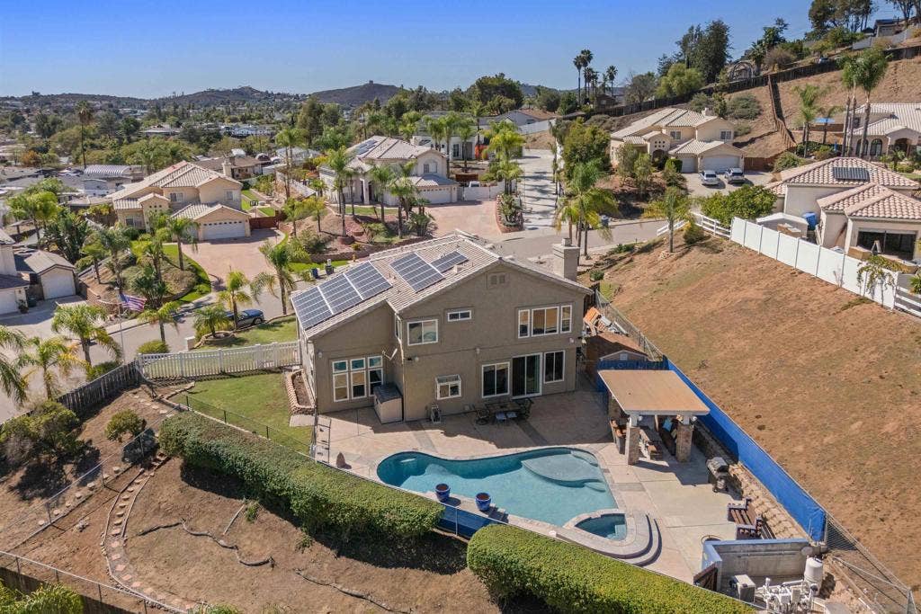 13654 Summer Glen Vista, El Cajon, CA 92021 13654 Summer Glen Vista, El Cajon, CA 92021