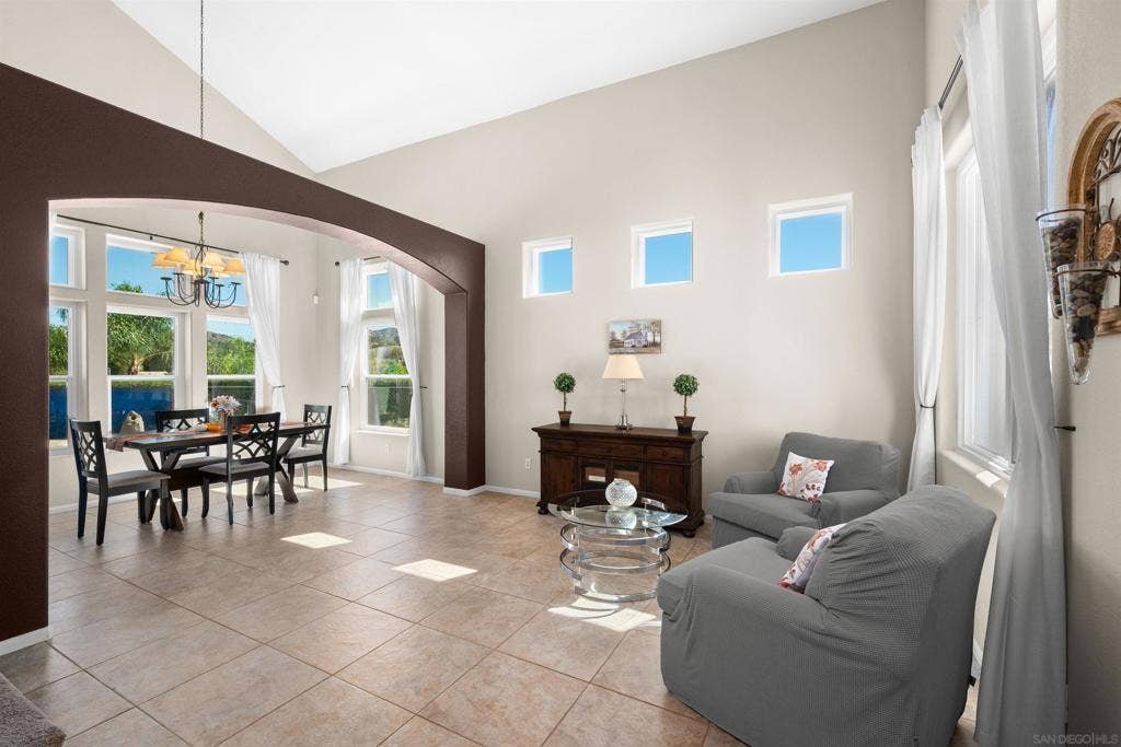 13654 Summer Glen Vista, El Cajon, CA 92021 13654 Summer Glen Vista, El Cajon, CA 92021