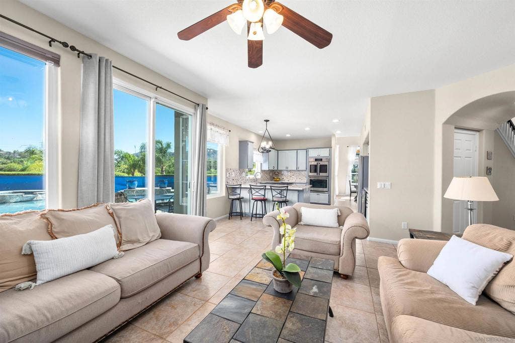 13654 Summer Glen Vista, El Cajon, CA 92021 13654 Summer Glen Vista, El Cajon, CA 92021