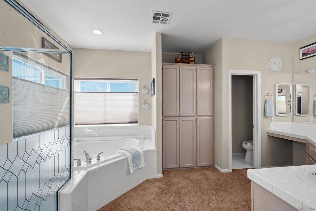 13654 Summer Glen Vista, El Cajon, CA 92021 Primary Bath/Spa